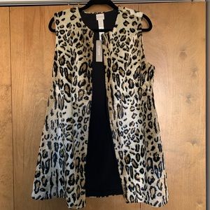 CHICO’S Animal Print Faux Fur Vest. NWT. Leopard. Size 1.